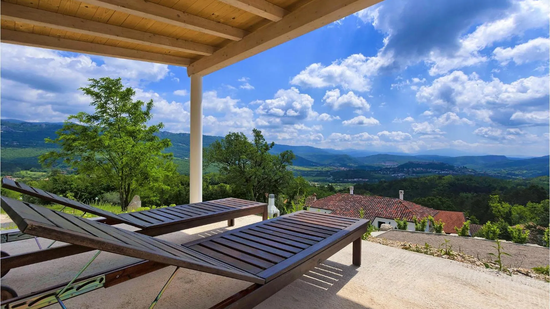 Amazing Home In Buzet With Jacuzzi Croatia
