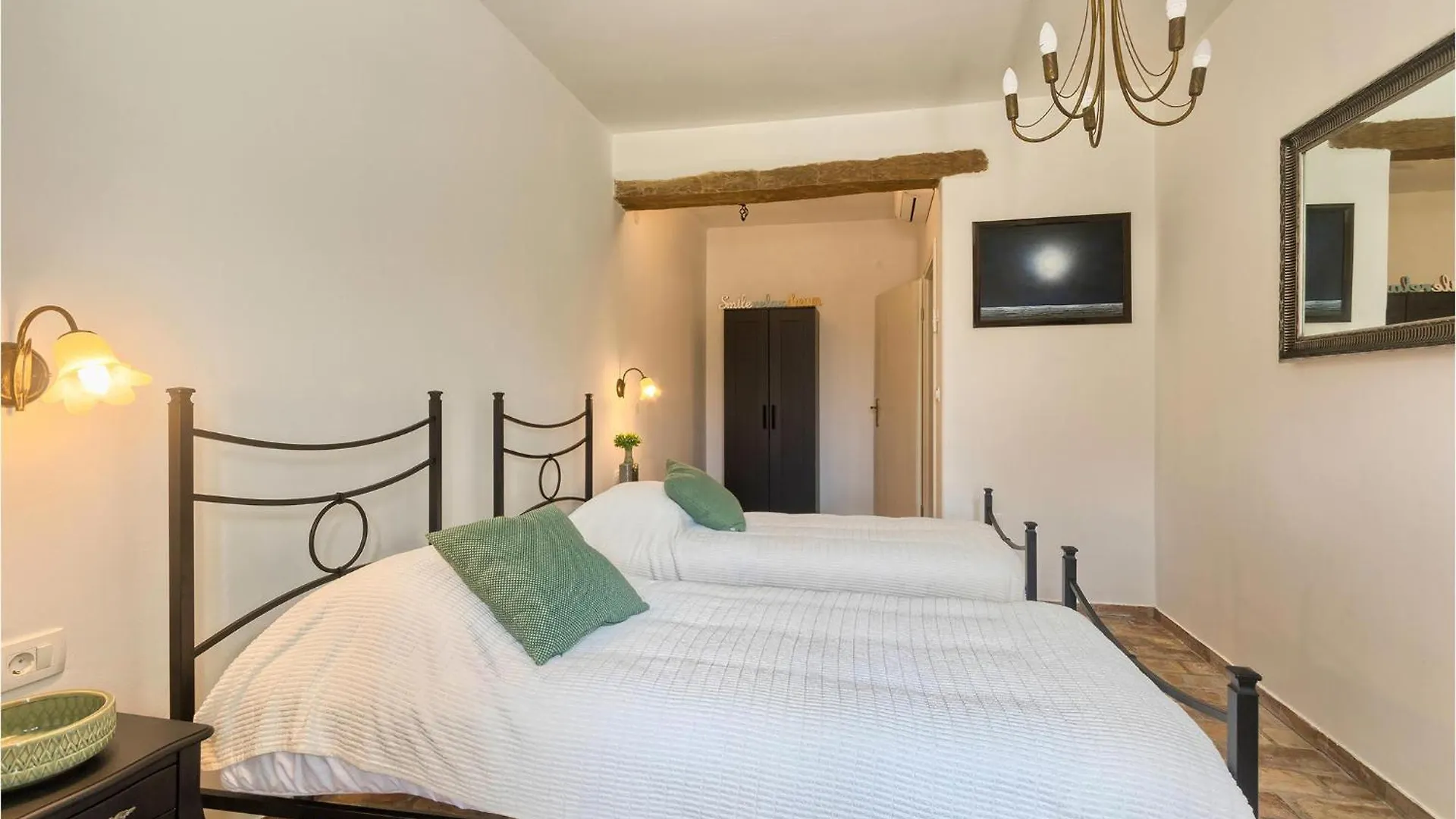 Holiday home Amazing Home In Buzet With Jacuzzi